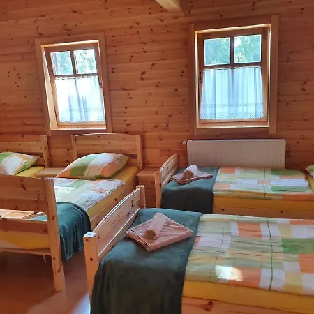 Hostel Bak Vendeglo Fahazak