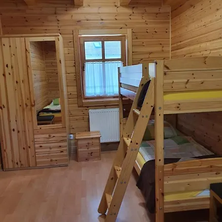 Bak Vendeglo Fahazak