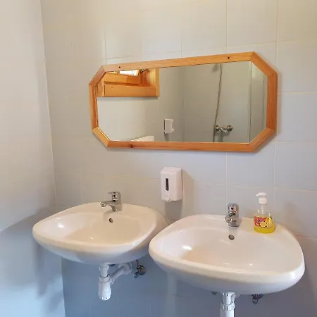 Hostel Bak Vendeglo Fahazak