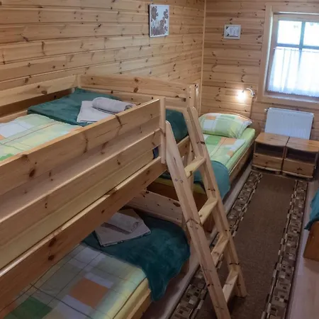 Hostel Bak Vendeglo Fahazak