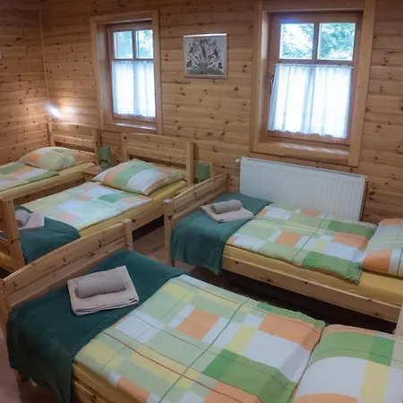 Bak Vendeglo Fahazak Gyulakeszi