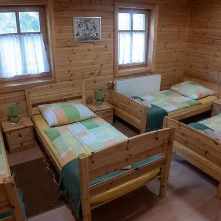 Bak Vendeglo Fahazak Gyulakeszi