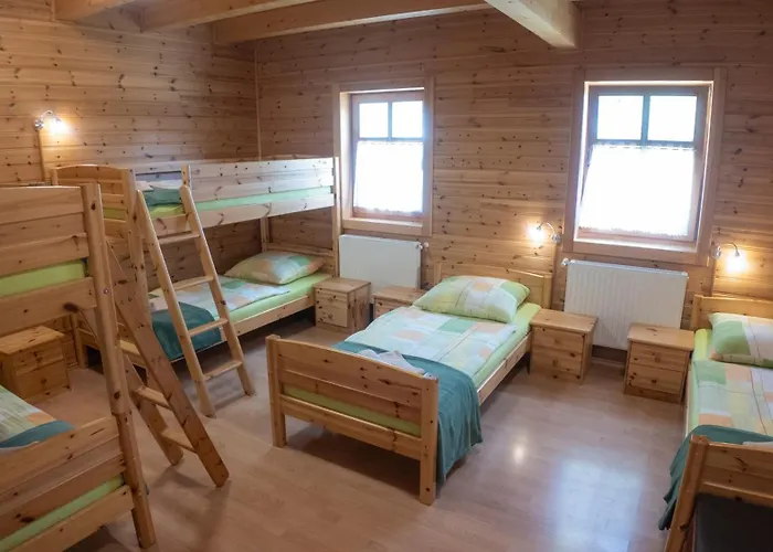 Hostel Bak Vendéglő *