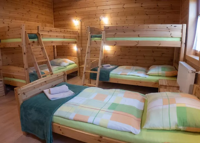 Bak Vendeglo Fahazak