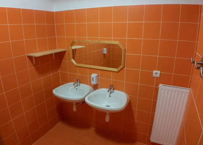 Hostel Bak Vendéglő Gyulakeszi