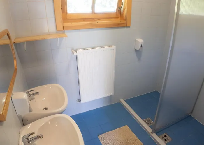 Bak Vendéglő Ostello *