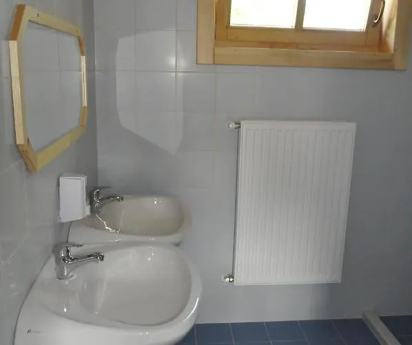 Bak Vendeglo Fahazak * Gyulakeszi